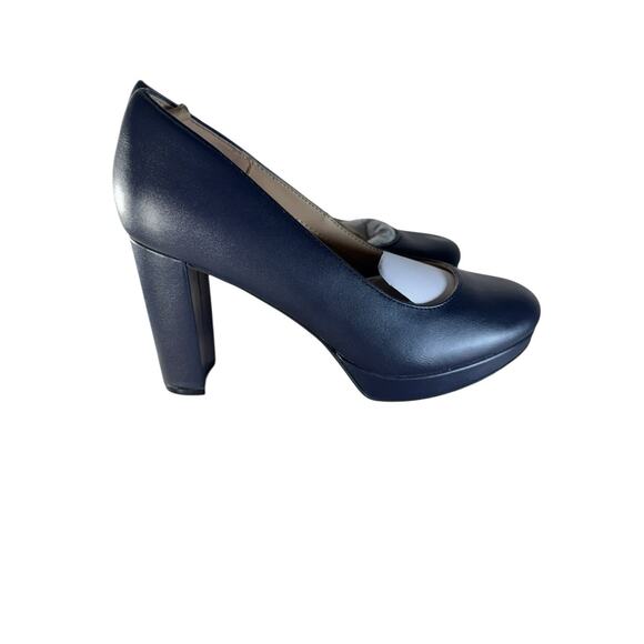 Women Round Toe 6 Slip On Pumps Low Chunky Block Heel Comfort Dress Pump Shoes - Picture 1 of 6